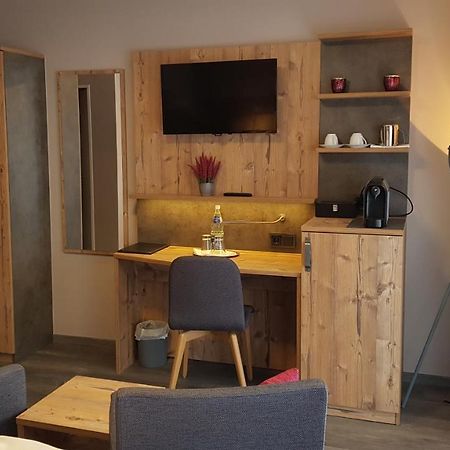 Hotel-Restaurant Zur Linde Altenmedingen ภายนอก รูปภาพ