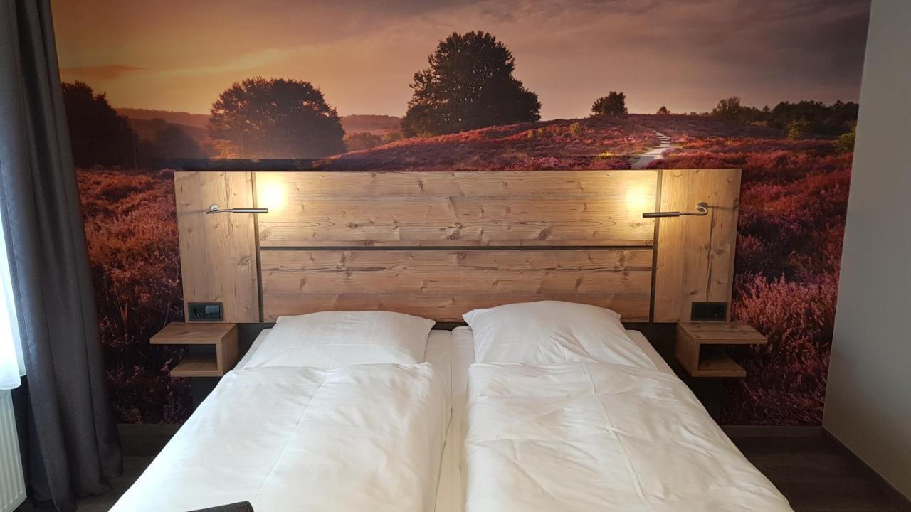 Hotel-Restaurant Zur Linde Altenmedingen ภายนอก รูปภาพ