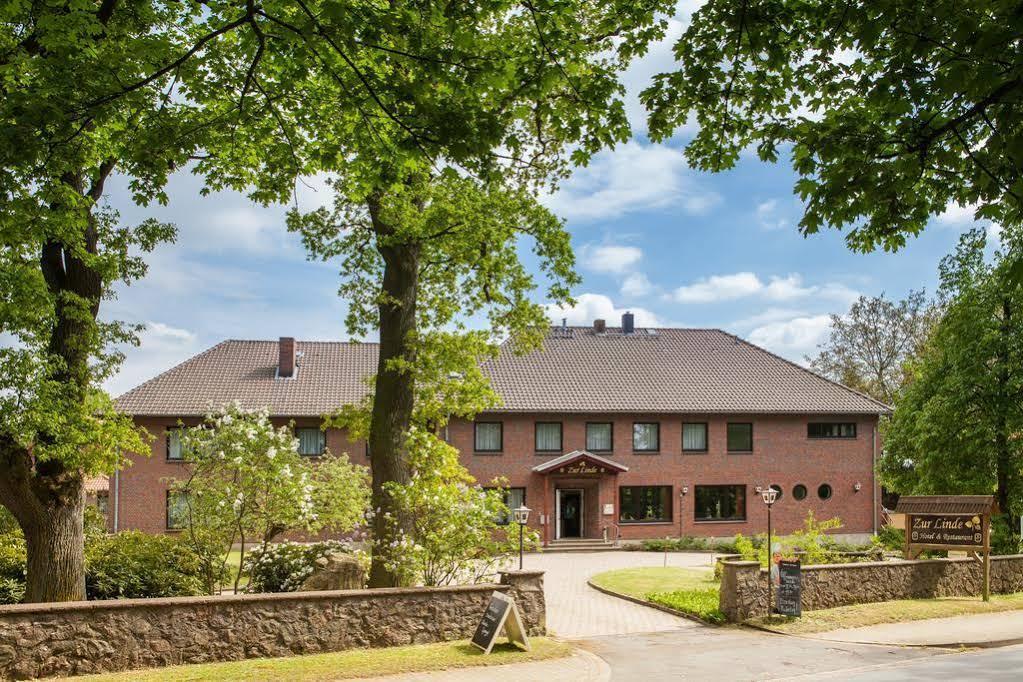 Hotel-Restaurant Zur Linde Altenmedingen ภายนอก รูปภาพ